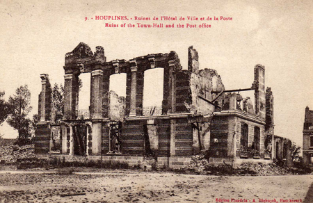 Ruines de la mairie en 1914
